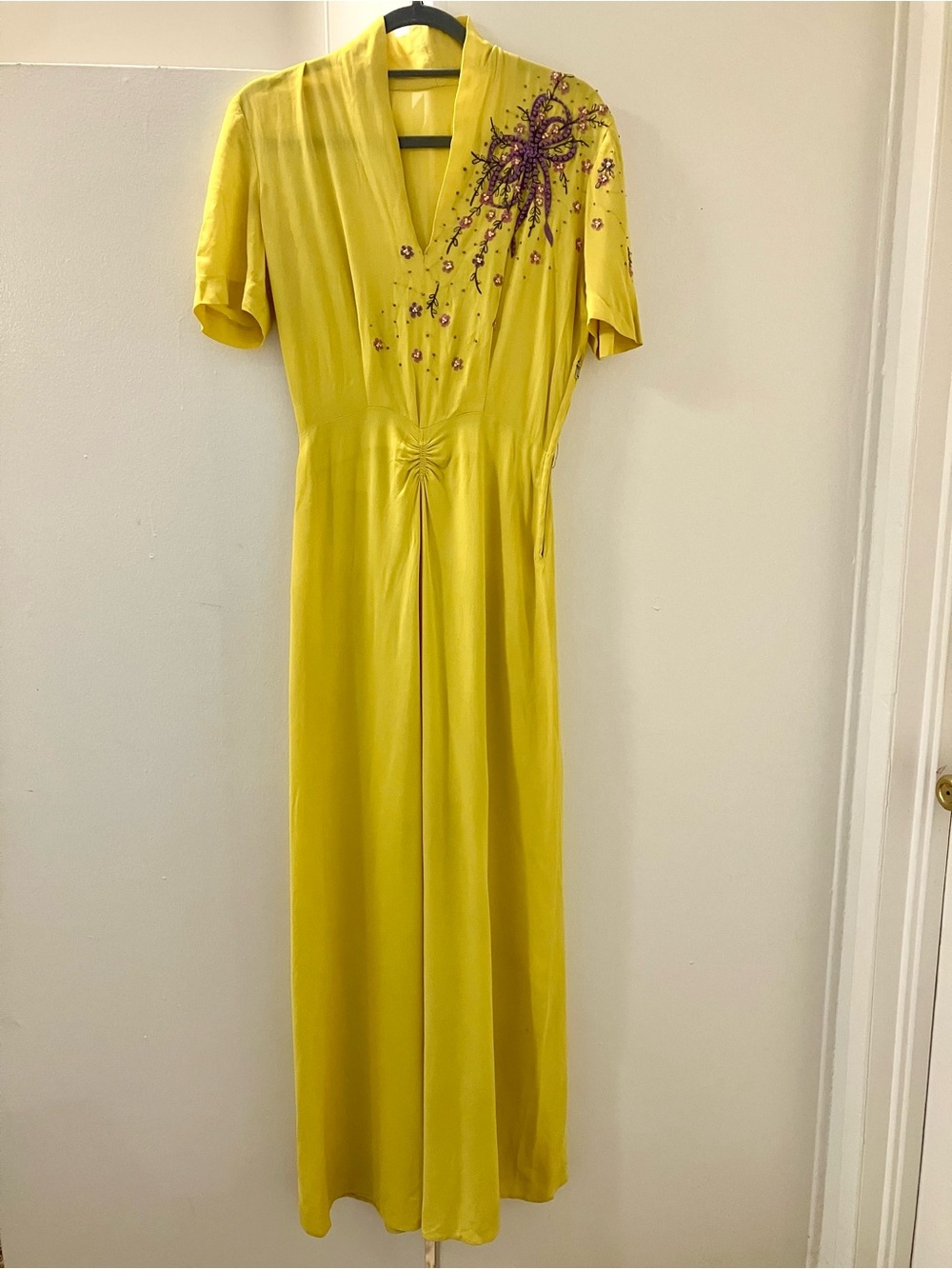 1940s Vintage Yellow Crepe Purple Flowers Embroidered Long Dress Gown Sz S AS IS